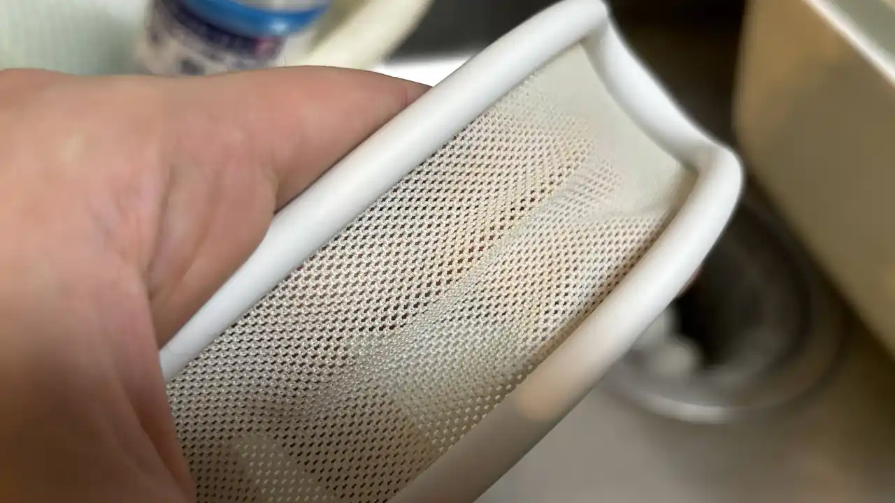 Airpods Maxのヘタリが目立つヘッドバンド