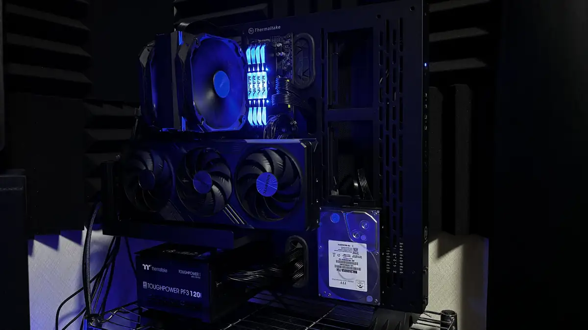 余ったHDDをバックアップ用途して使っているPC