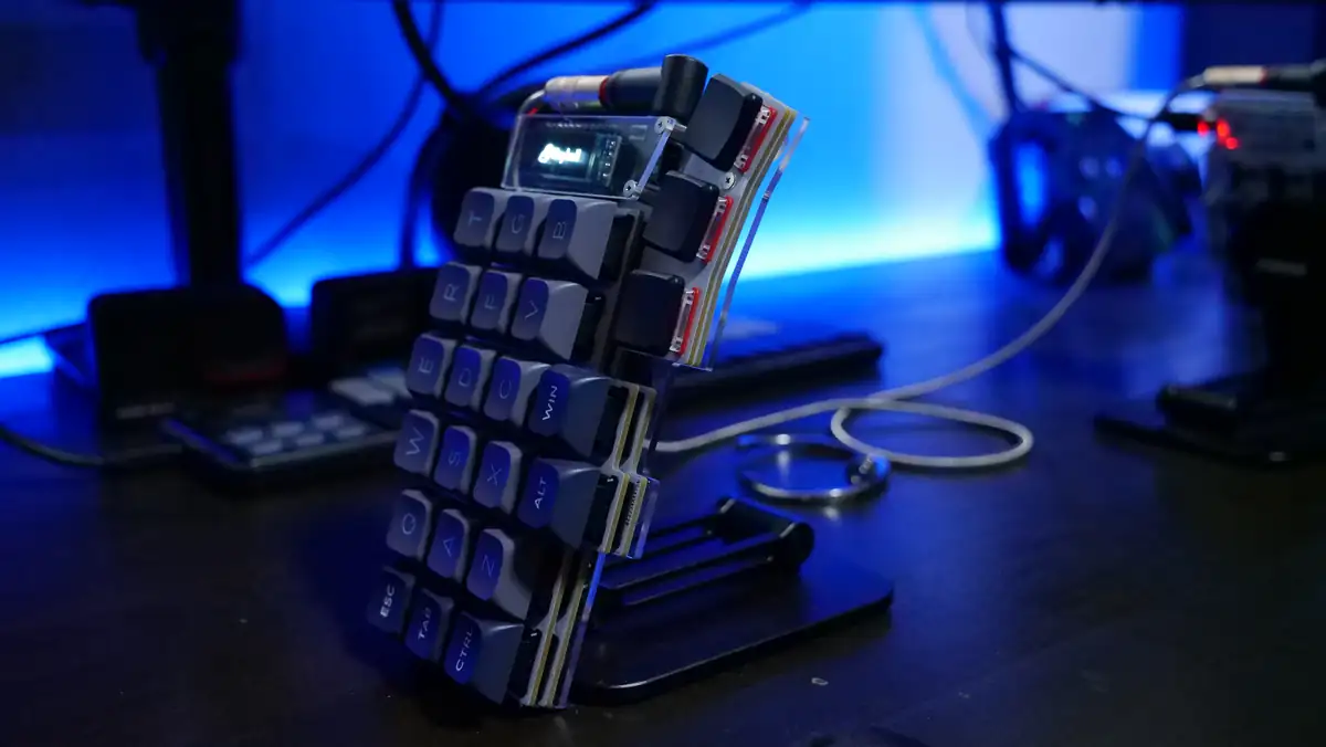 keyball44 おすすめのテンティング スマホスタンド
