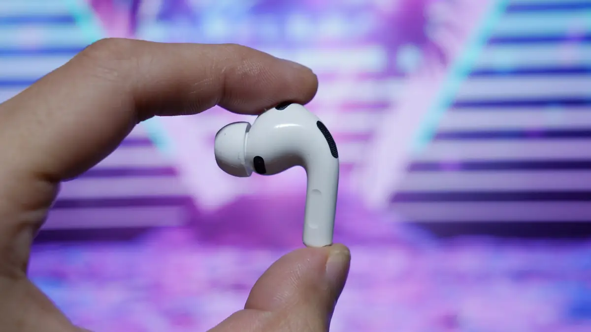 AirPods Pro3 イヤホン本体 横からみた様子