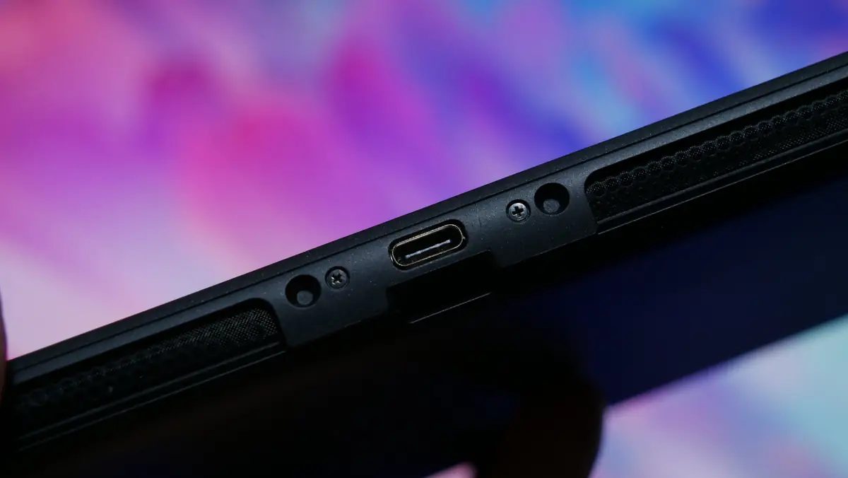 任天堂スイッチ2 充電用のUSB-C ボディ下部