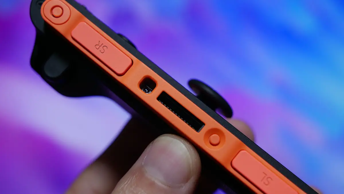 任天堂スイッチ2 ジョイコン2のZRボタンとマウス用センサー