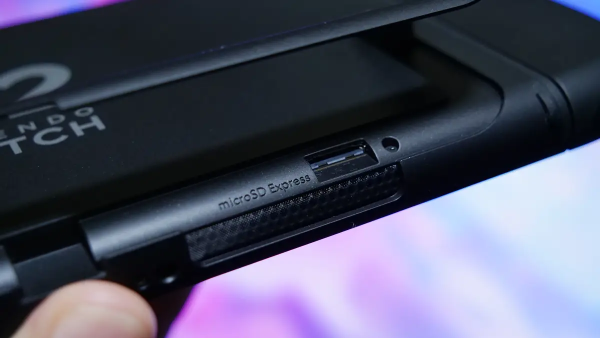任天堂スイッチ2 microSD Express用スロット