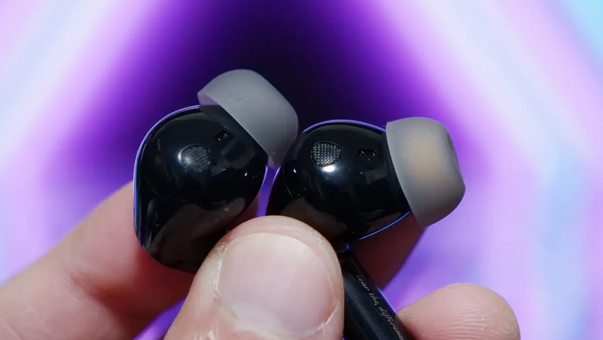 SOUNDPEATS Air5 ProとAir5 Pro+の比較 イヤーチップ部分