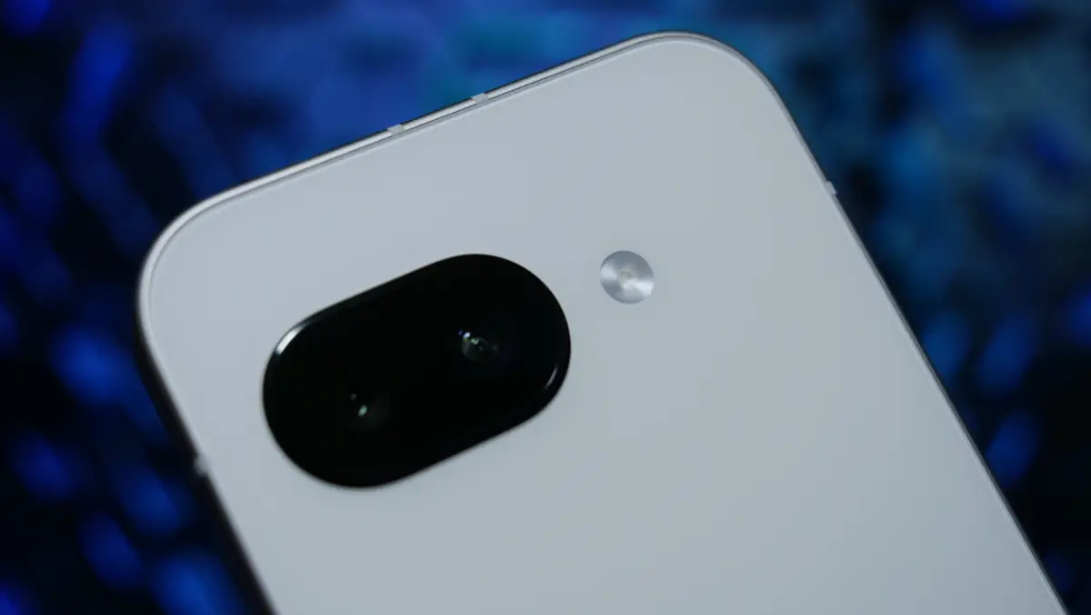 Pixel 9a カメラユニット