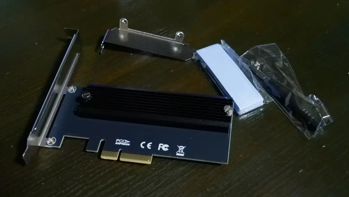 玄人志向 M.2H-PCIEの付属品