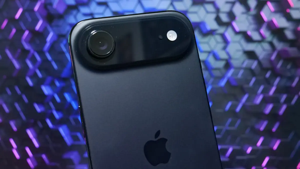 iPhone Air ケース無し 裸で使用 レビュー