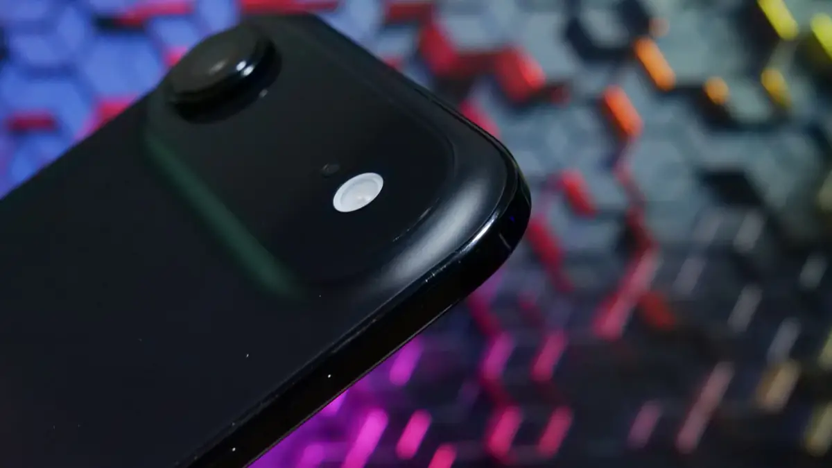ケース無し＆保護ガラス無しで使ったiPhone Air フレームの傷