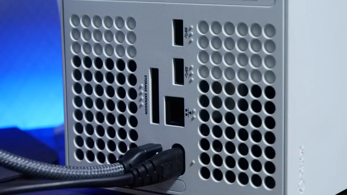 Xbox Series Xの背面ポート
