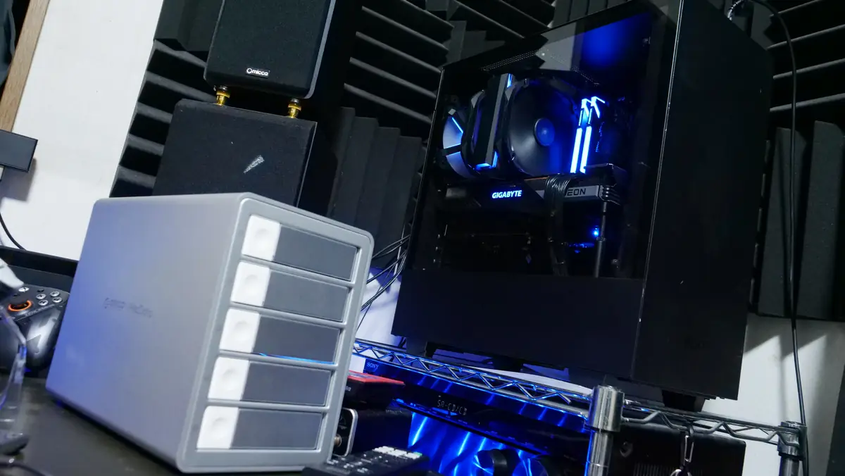 ORICO IT-9958RC3 PRO 筆者がセットアップした環境 PCとの距離感