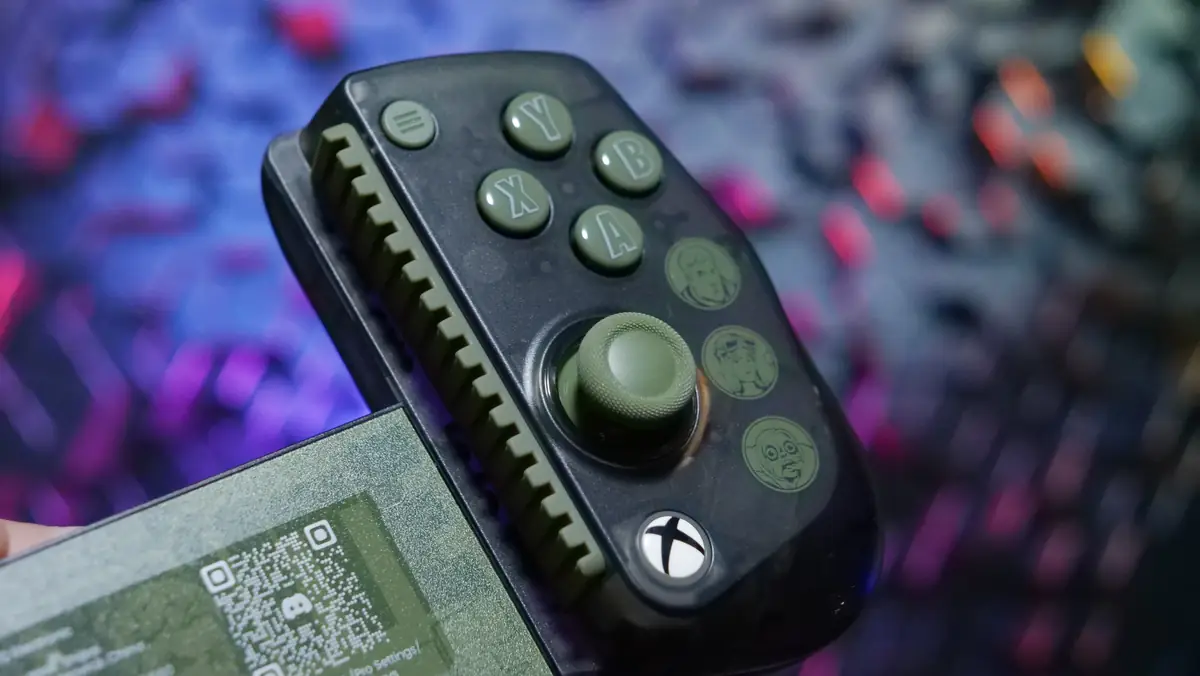 GameSir X5 Lite for Xbox Fortnite Edition ABXYボタンとスティック