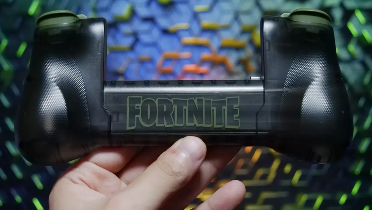 GameSir X5 Lite for Xbox Fortnite Edition 背面のデザイン